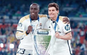 ريال مدريد يضع ميندي وفران جارسيا في سوق الانتقالات